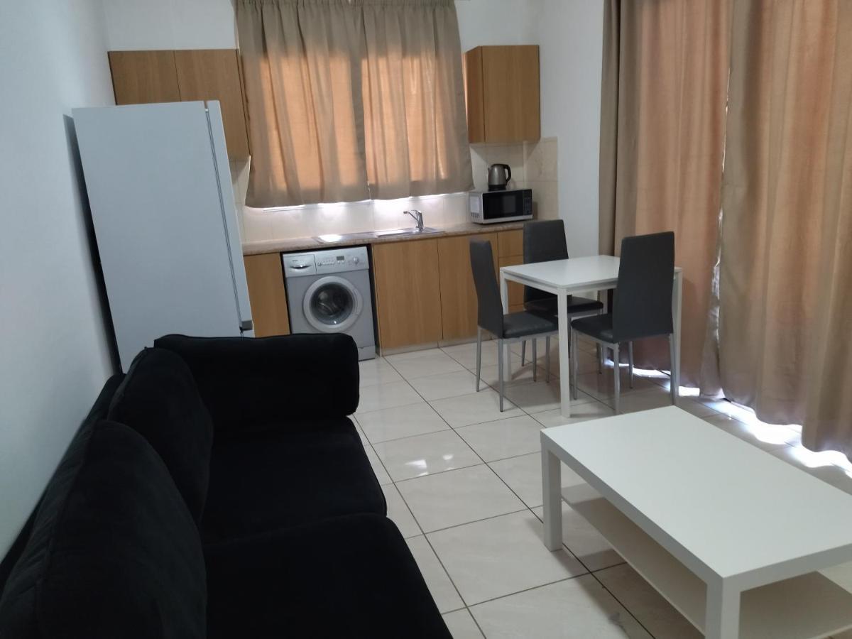 Apartmán Polycarpou 48 Paphos Exteriér fotografie